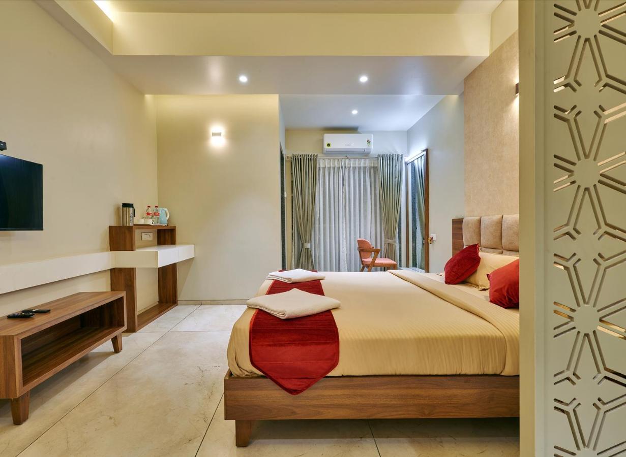 Hotel Swamini Kolhapur Dış mekan fotoğraf