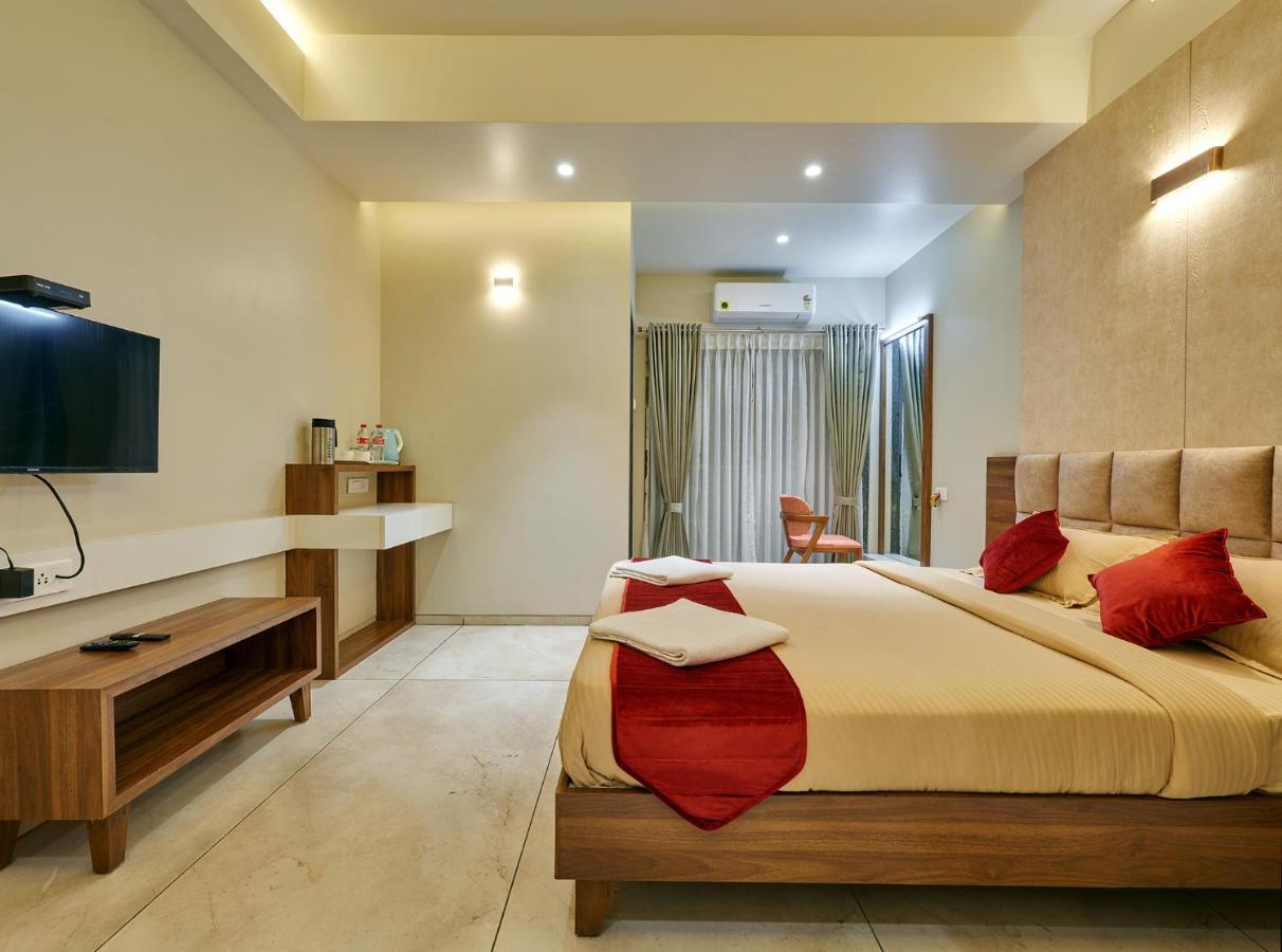 Hotel Swamini Kolhapur Dış mekan fotoğraf