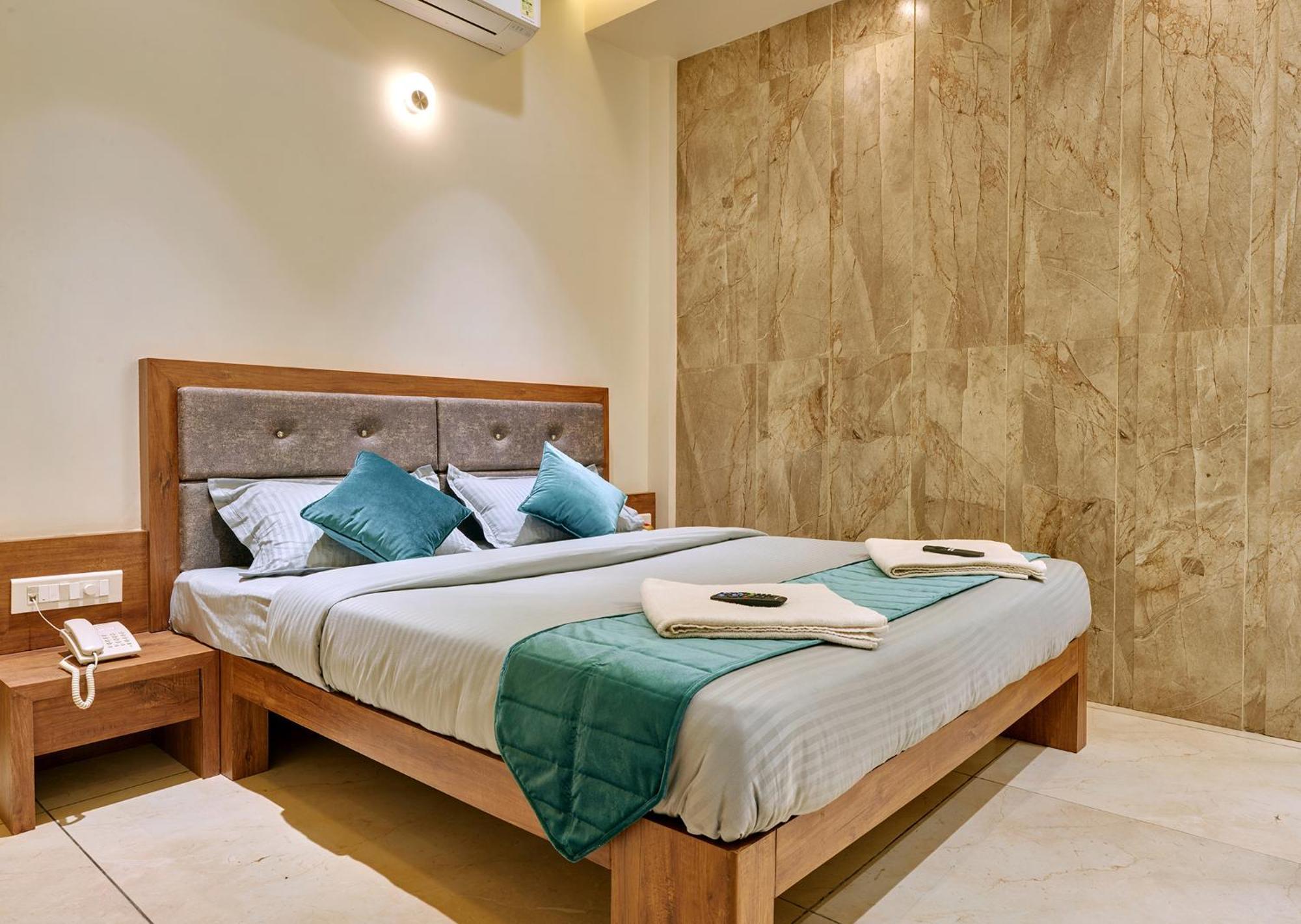 Hotel Swamini Kolhapur Dış mekan fotoğraf
